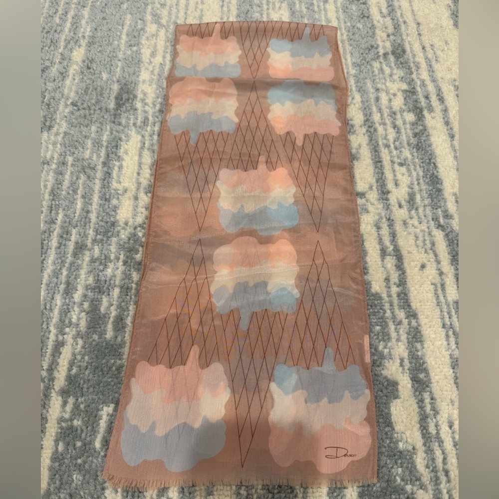 Desco Scarf - Picture 1 of 1